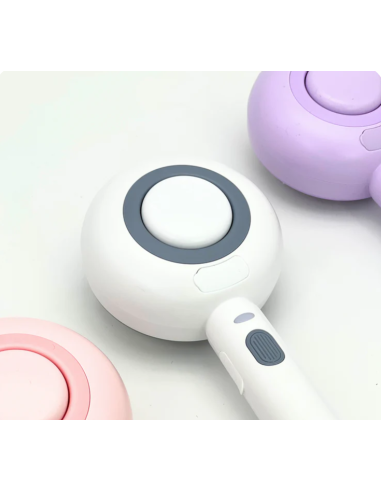 Spazzy Spazzola Portatile Con Nebulizzatore  a Freddo bianca . Toelettatura per cani e gatti.